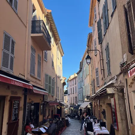 La Petite Maison Blanche Cannes