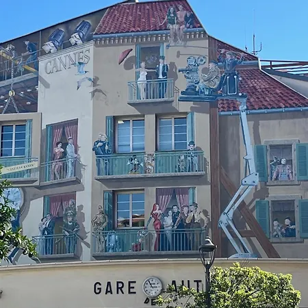 La Petite Maison Blanche Апартаменты *