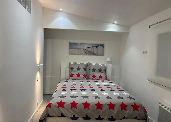 La Petite Maison Blanche Cannes