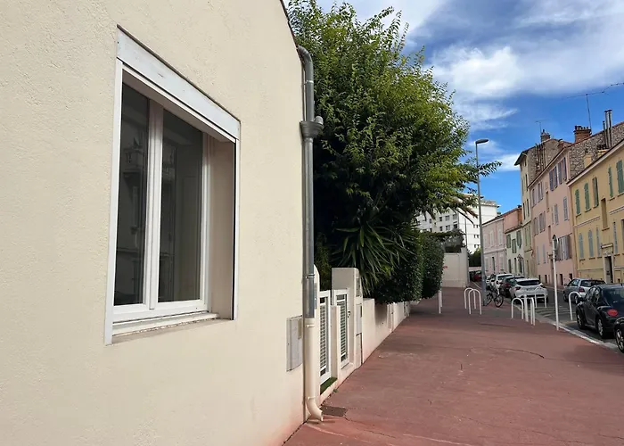 La Petite Maison Blanche Daire Cannes